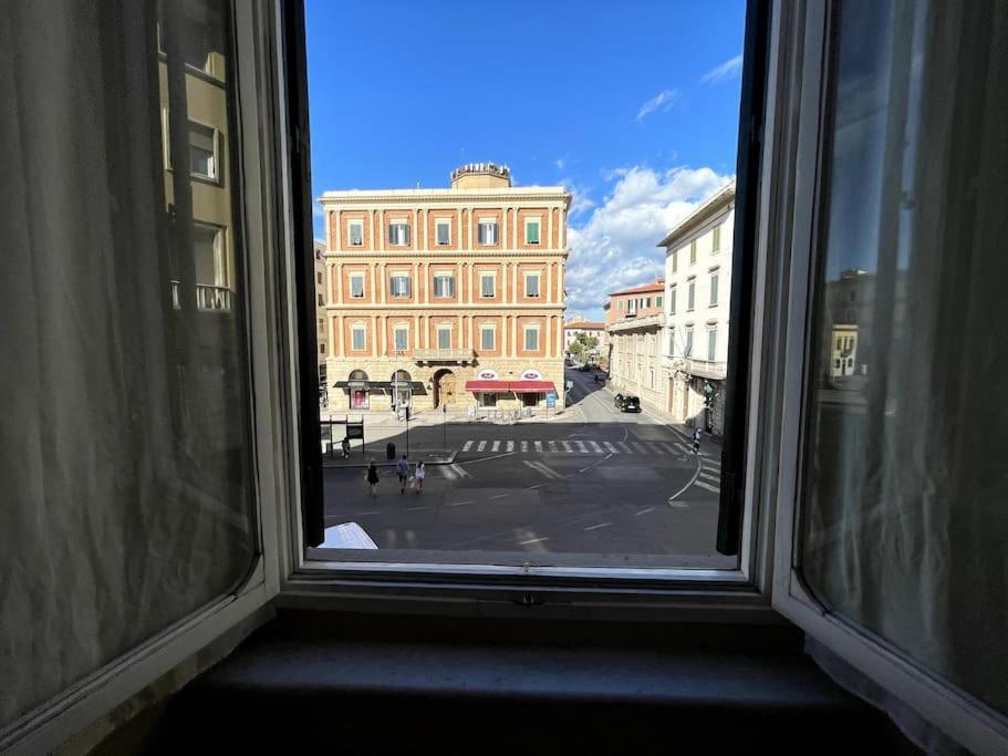 リヴォルノLoft Storico In Pieno Centro!アパートメント エクステリア 写真